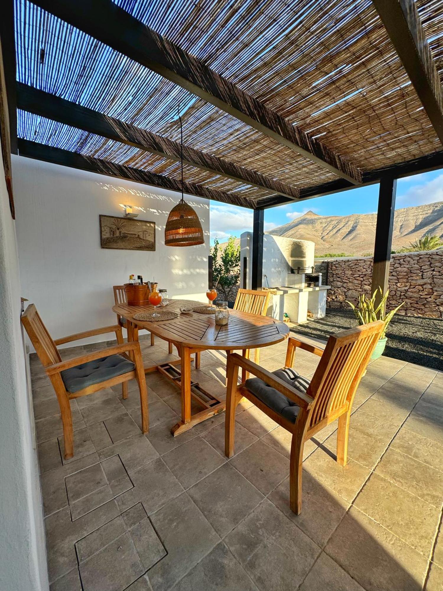 Вилла Casa Marisa With Heated Pool & Garden Тиндайя Экстерьер фото